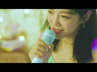 Sejeong (세정) – whale [live clip]