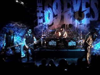 The 69 eyes "love runs away & "betty blue" & "perfect skin"