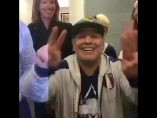 Maradona "macri, te queda poco, botón" está en r москва 01 07 2017