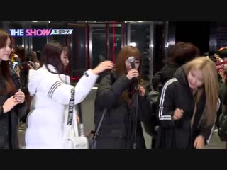 181113 the show on the way back home live ! 위키미키(weki meki) cut