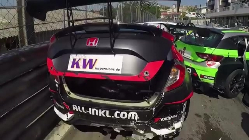 Unbelievable scenes from the fia #wtcr race of portugal at vila real