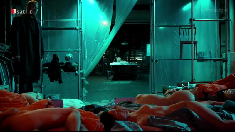 Emily cox, cordelia wege, cornelia ivancan nude spuren des bösen liebe (2015) hd 720p watch online