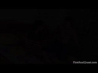 Парень с подругой пробуют анальный секс
