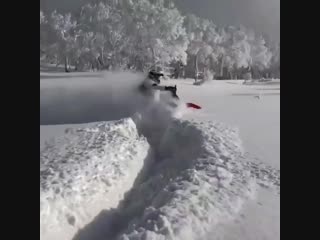 Who loves snow?😍❄ tag a friend who need to see this @grenzgaenger @querly official follow @motoloverz for more👌 #querly