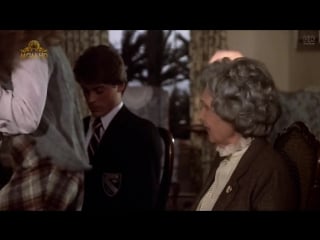 Пустили на шару студентку