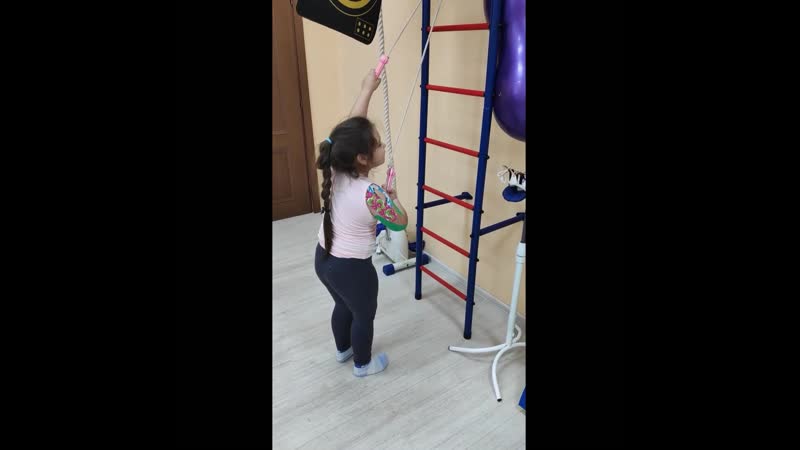 Лфк / акушерский паралич / активная лечебная гимнастика