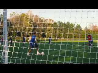 🤣 'new kit, very fresh, sweg, sweg' behind the scenes at arsenal training