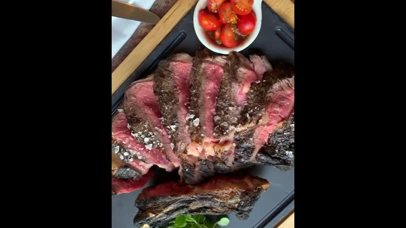 Подтвержденный just look at that côte de boeuf cooked to perfection !! @gordonramsaybarandgrill