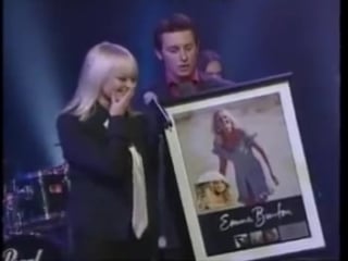 08 05 2001 | emma bunton take my breath away @ rove