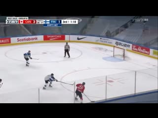 41 dylan cozens had to work hard for this empty netter #worldjuniors
