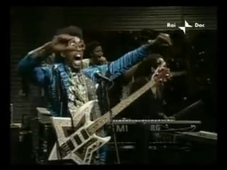 Bootsy's rubber band stretchin' out (in a rubber band) live (late 80,s)