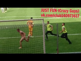 Streaker in hamburg germany член хуй голый naked nude cock penis public