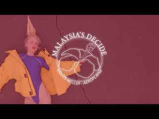 Petite meller aeroplane malaysia's decide