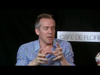 Bonus interviews cafe de flore interview vanessa paradis et jean marc vallée