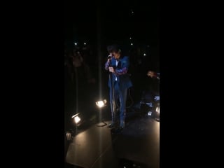 Harry notices his sweet creature