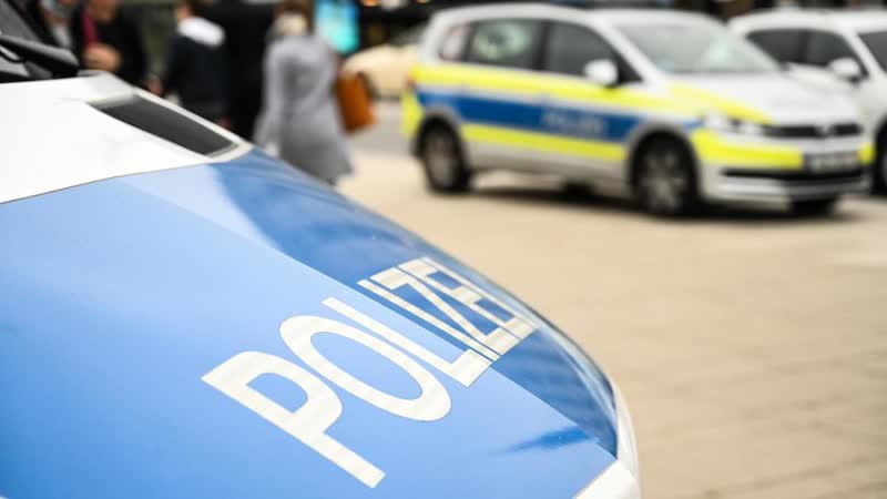 Live pressekonferenz tödlicher messerangriff im zug in schleswig holstein