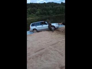 Спасение застрявшего subaru