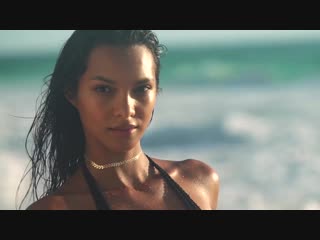 Lais ribeiro channels baywatch, gets a wet workout candids
