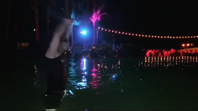 Exo chanyeol 181130 instagram