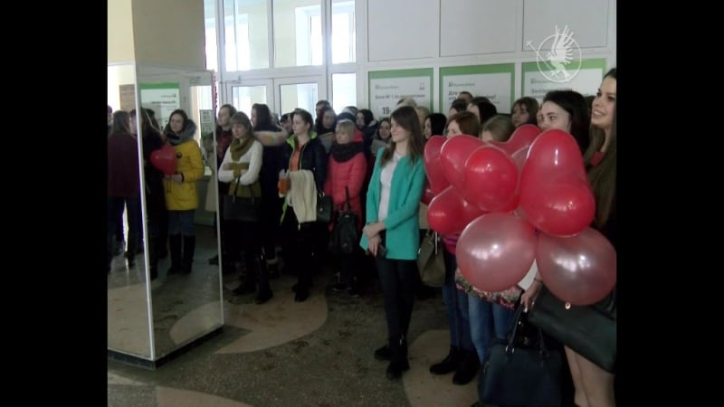 Студенти в день всіх закоханих | новий чернігів