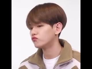 Бэкхён надувает губки