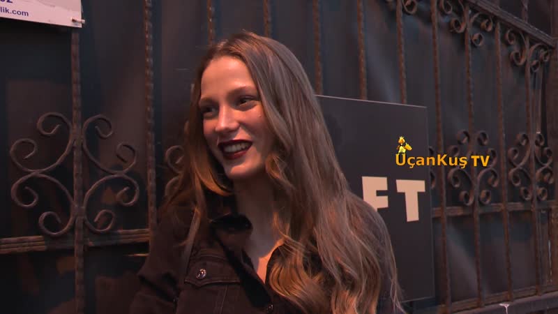 Bergüzar korel sahne ¦ serenay sarıkaya burak sağyaşar miray daner kubilay aka ezgi mola