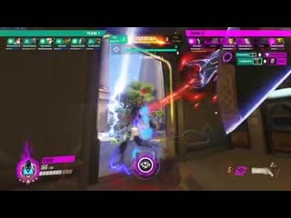 Just gave a round to the enemy team because of weird teleport bug