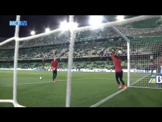 Así calentan @yosoy8a y @pipa aaron antes del #rbbvmcf