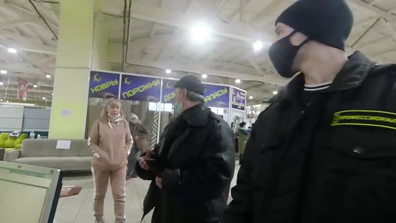 Валите отсюда! вас вывести или полицию вызвать