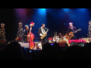 Brian setzer playing rock around the clock on bill haleys gibson 12 15 2013