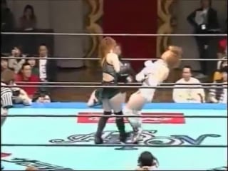 Fujita, yoshida, akino vs shimoda, takaco, asuka (1)