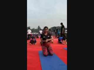 Shilpa shetty live yoga palkathon in pune