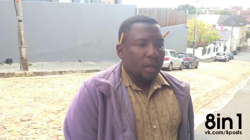 Мужик негр имитирует голоса и звуки разных молодые, юар / man shows off porn impressions / sex sound man