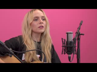 Madilyn bailey are we falling in love (live)