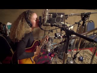 Tal wilkenfeld "love remains" live in the studio with blake mills & jeremy stacey