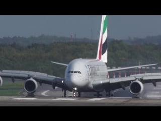 A380 at düsseldorf, hard crosswind