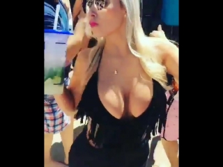 Daniella chavez