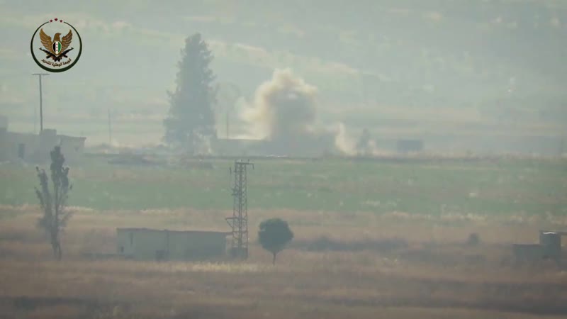 Боевики группирои "джейш аль изза" заптурили танк сирийской армии на севере хамы