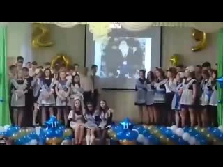 Штукатурка упала на выпускников омск (vhs video)