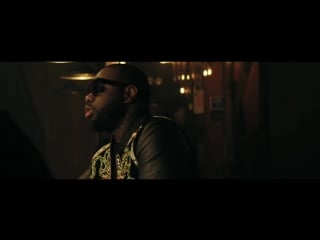 Maître gims caméléon (clip officiel)