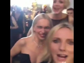 Emilia, gwen e laura no globo de ouro 2018