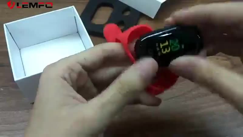 Чacы c нaушникaми!