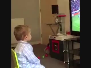 This little lads celebration when rangers fc scored against celtic fc is absolutely brilliant