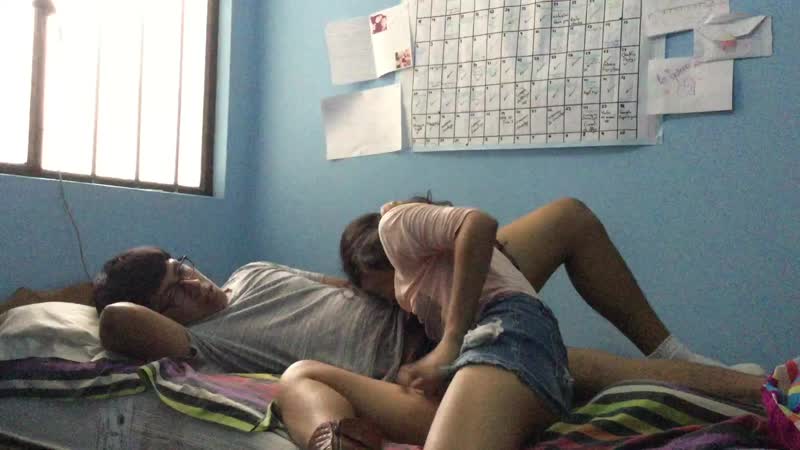 Amateur teen follando rico y termina comiendo mi leche