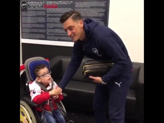 When mesut ozil met theo