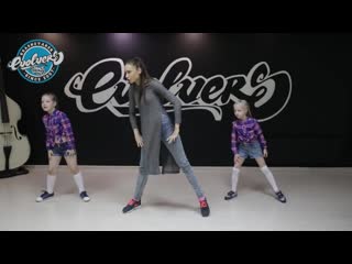 Как научить детей танцевать видео урок baby dance evolvers dance school