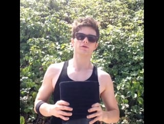 Grant thinks since he's the flash he can porn people now #alsicebucketchallenge @grantgust