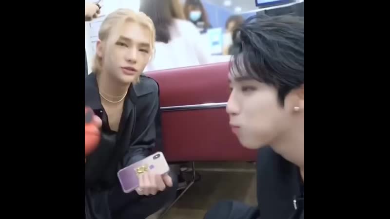 Хомячок хан и просто хёнджин😁😄