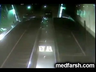 Чувака раздавило эскалатором (с)видеожесть
