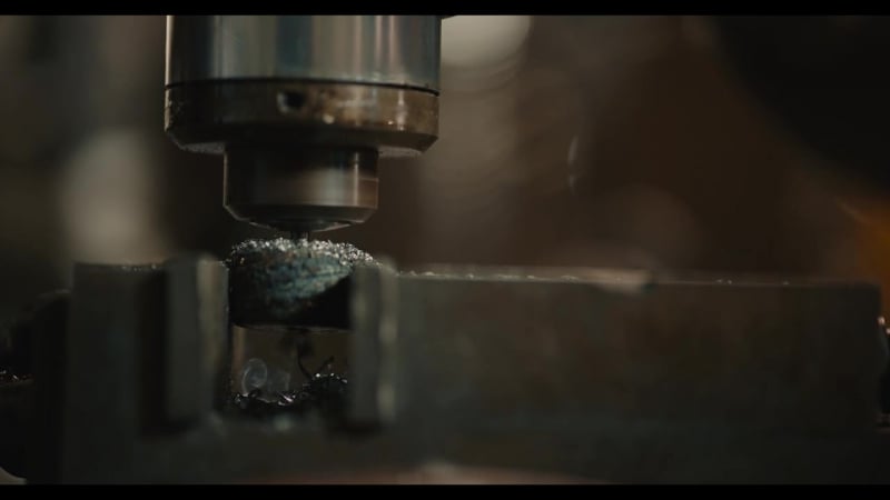 Коа дамасского кинжала на камеру